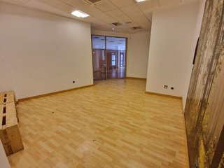Local comercial en alquiler en Hispanoamérica - Comunidades en Valdemoro
