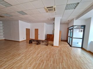 Local comercial en alquiler en Hispanoamérica - Comunidades en Valdemoro