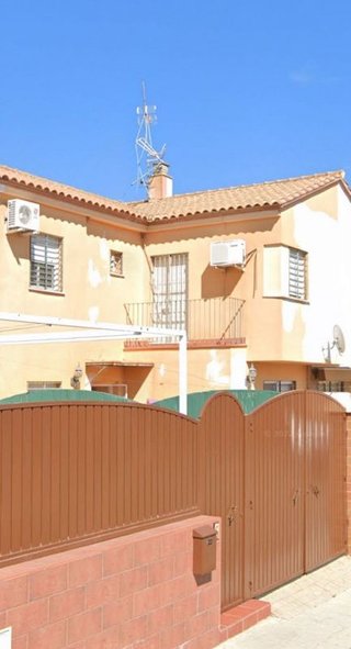 Casa adosada en venta en Benacazón