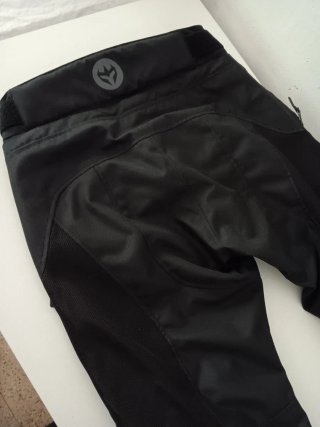 Pantalón de moto negro