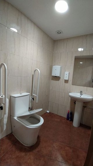 Local comercial en venta en Centro Ciudad en Manises