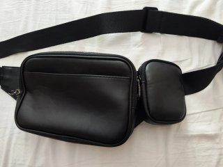 Riñonera unisex negra