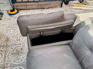 Divano Relax Elettrico 2 Posti Quasi Nuovo