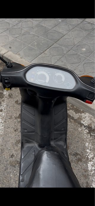 Piaggio ciclomotor 49cc con papeles e ITV