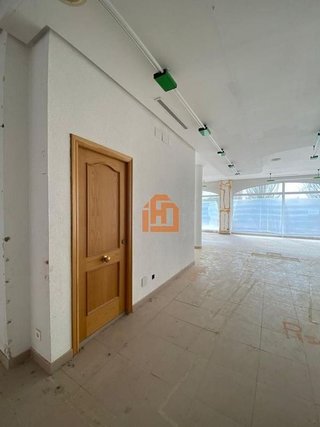Local comercial en venta en La Chantría - La Lastra en León