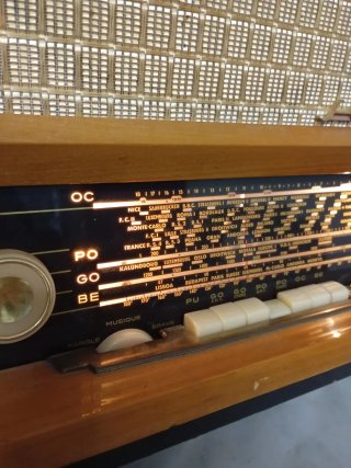Radio Antigua Romance