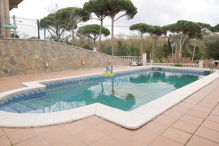 Chalet en venta en Residencial Park en Maçanet de la Selva