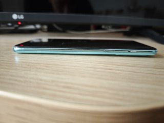 OnePlus Nord 2 Blue haze