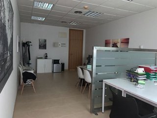 Oficina en alquiler en San Jerónimo - La Bachillera en Sevilla