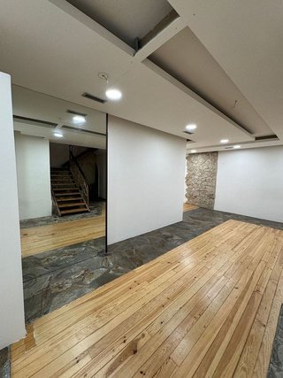 Local comercial en alquiler en Praza España - Casablanca en Vigo