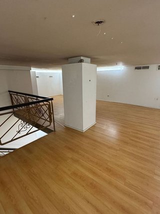 Local comercial en alquiler en Praza España - Casablanca en Vigo