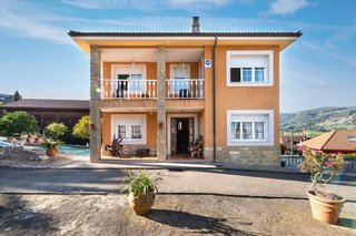Chalet en venta en Parque del Oeste - Olivares en Oviedo