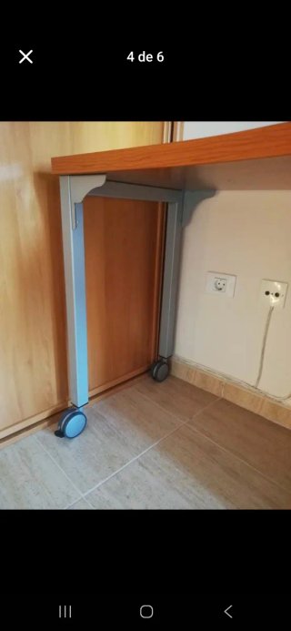 Mesa de escritorio madera y metal