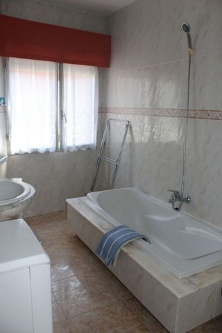 Edificio en venta en Grove (O)