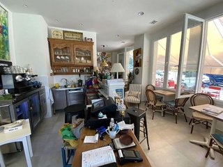Local comercial en venta en Nueva Andalucía centro en Marbella
