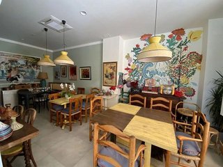 Local comercial en venta en Nueva Andalucía centro en Marbella