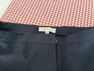 Pantalón Chema Blanco Azul Marino.