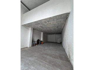 Local comercial en venta en Fraternidad en Elda