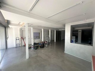 Local comercial en venta en Centre - Cordelles en Cerdanyola del Vallès