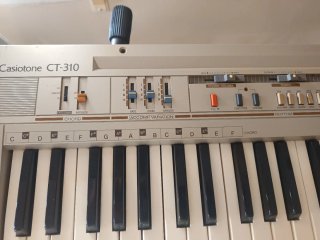 Sintetizador Casiotone CT-310