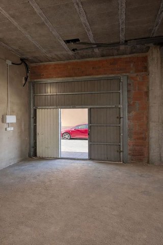 Local comercial en venta en Riba-roja de Túria