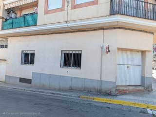 Local comercial en venta en Riba-roja de Túria
