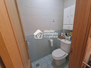 Local comercial en venta en Orcasitas en Madrid