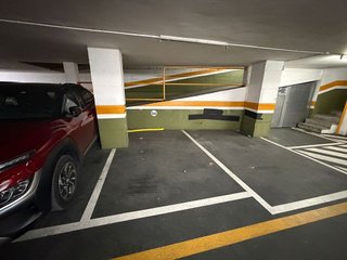 Garaje en venta en Centre en Girona