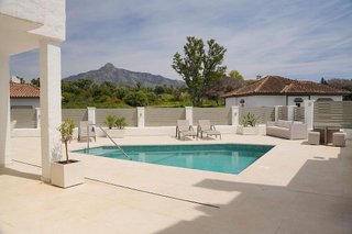 Casa en alquiler en Nueva Andalucía centro en Marbella