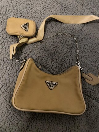 Borsa Prada Beige con beauty case
