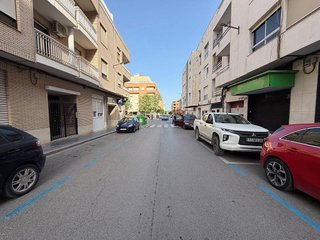 Local comercial en venta en Parque de la Bombilla-Pla de Rascanya en Llíria