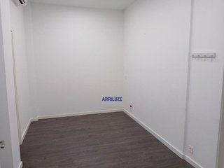 Local comercial en alquiler en Barrio de Abando en Bilbao