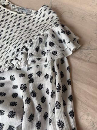 Blusa Noon manga larga estampada