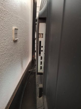 Televisor 48 con pequeño defecto