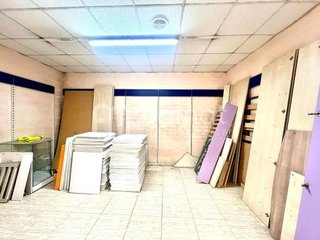 Local comercial en venta en Els Pavos en Blanes