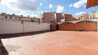 Local comercial en alquiler en Centre - Eixample – Can Llobet – Can Serra en Barbera del Vallès