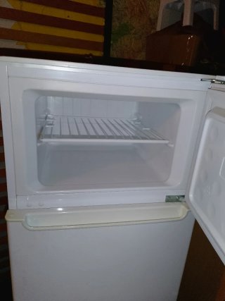 Frigorífico Winia 2 Puertas 207L