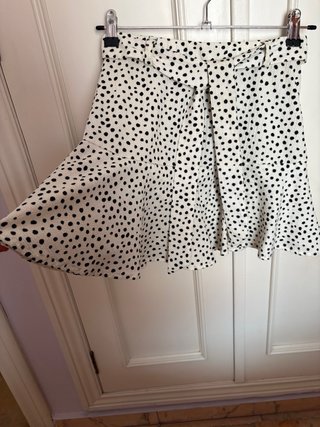 Falda pantalón puntos blanco y negro