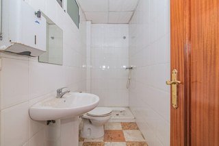 Local comercial en venta en San Miguel en Armilla