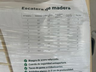 Escalera de madera Cument 8 peldaños