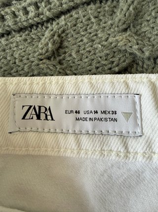 Pantalón corto vaquero Zara blanco
