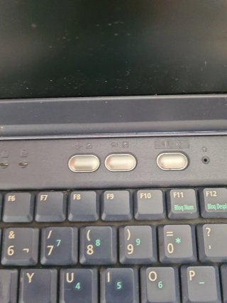 Portátil Toshiba Antiguo Gris