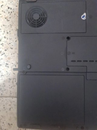 Portátil Toshiba Antiguo Gris