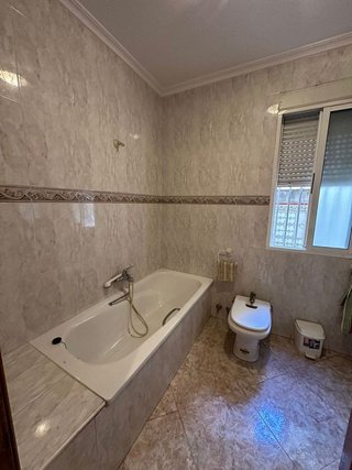 Casa adosada en venta en Jódar