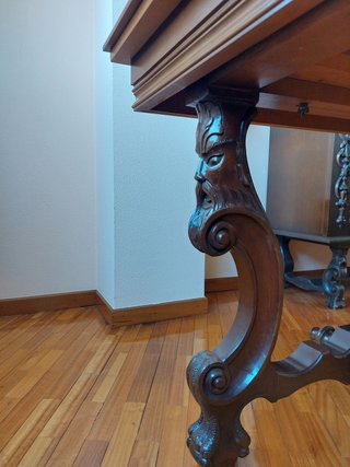 Mesa comedor extensible madera tallada