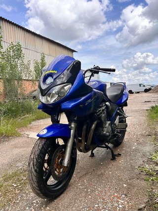 Suzuki Bandit 600 Naked Azul