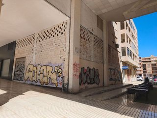 Local comercial en venta en Zona Pueblo en Guardamar del Segura