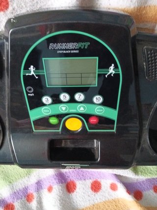 Consola Runnerfit Step Black Series