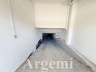 Garaje en venta en Palau-solità i Plegamans