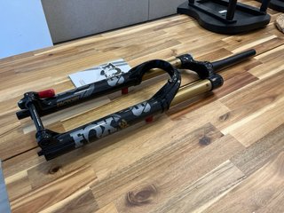 Fox 38 Factory 27.5 160mm Grip2 NUEVA